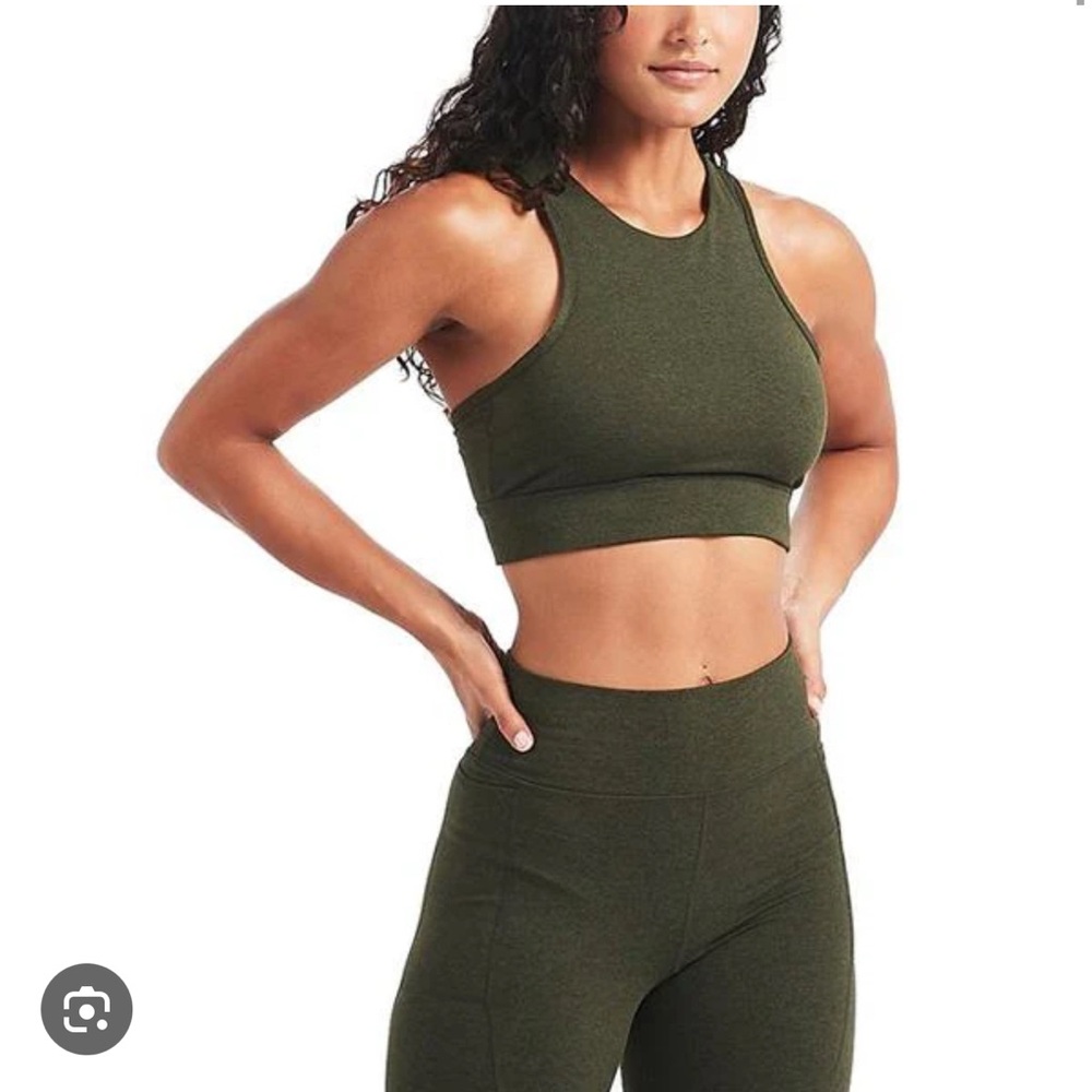 Vouri Juno green sports bra